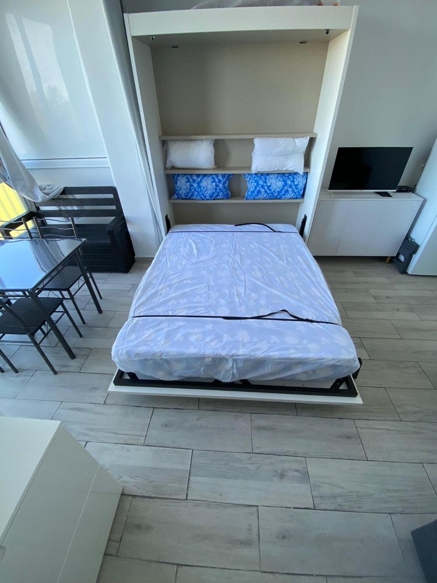 Studio Avec Piscine Et Parking Roses Exterior foto